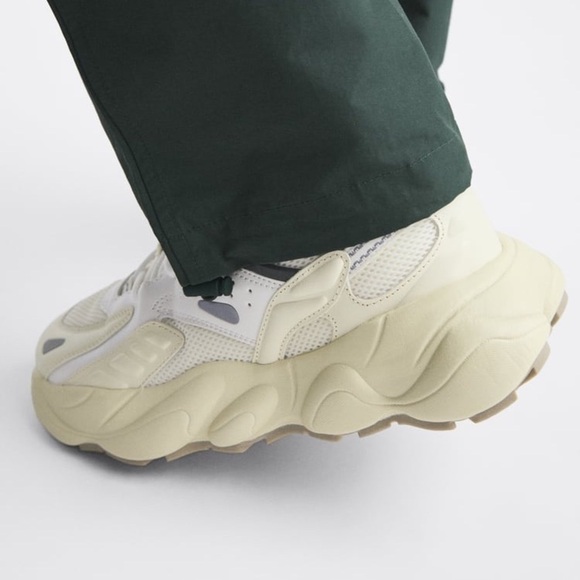 NWT. Zara Bone White Multi-Piece Running Sneakers. Size 9. - Picture 5 of 10